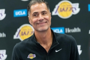 蜘蛛直播-免费无插件直播在线观看_蜘蛛直播nba免费高清现场直播